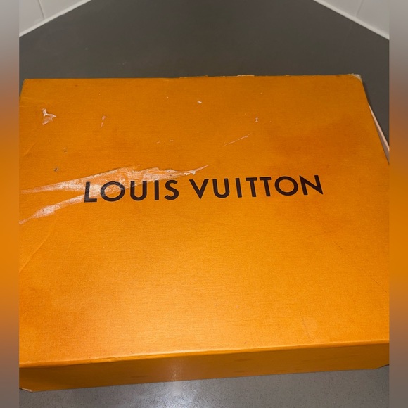 LV Archlight sneakers *LIMITED EDITION* 38 1/2. US women 8 1/2 - Picture 7 of 7